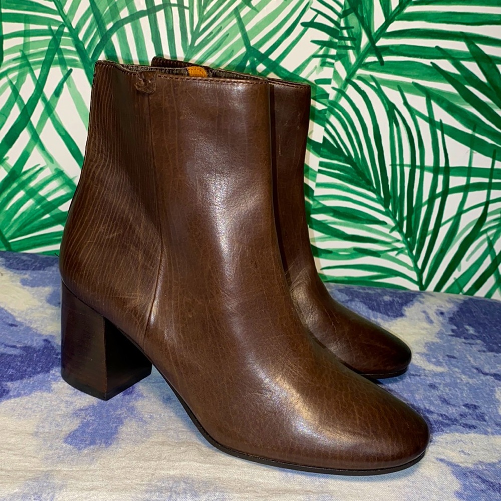 Frye Jodi Brown Leather Zip Ankle Boots 7 M